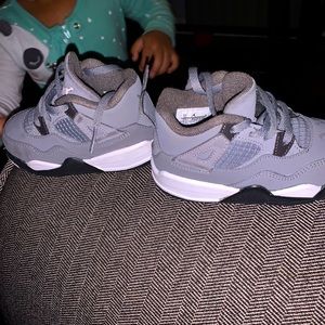 Jordan 4 Retro size 7 (toddler)